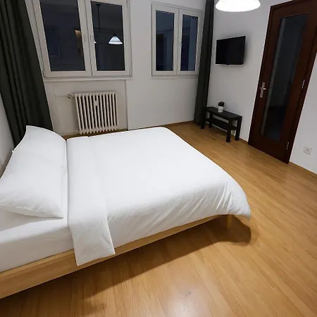 Middle Old Town Apartament